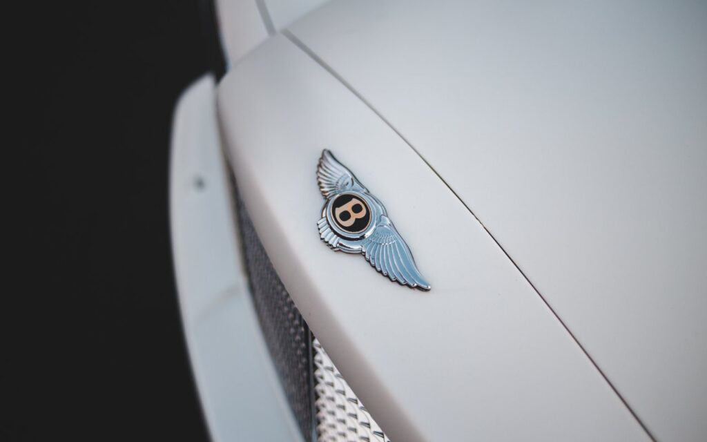 Bentley richtig versichern.
