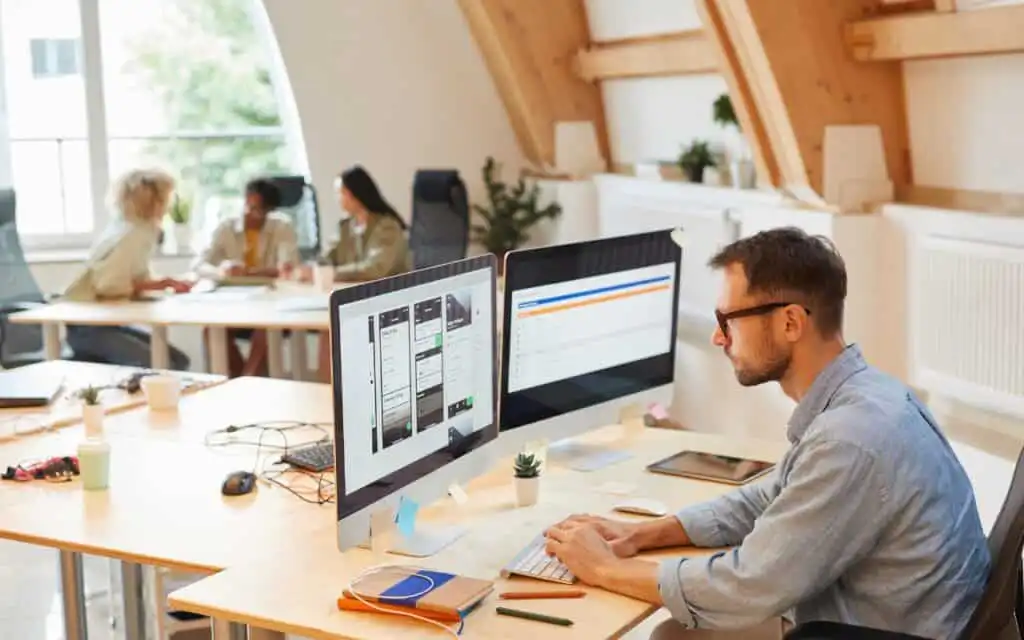 Verschiedene Berufe können von der Berufsunfähigkeitsversicherung der Baloise profitieren